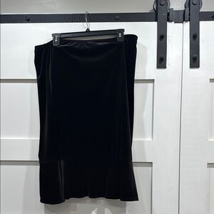 Elegant Black Velvet Skirt